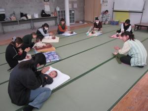 にこにこ